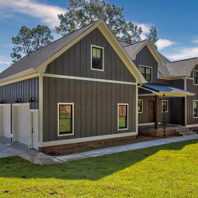 Exterior Front Rafter B Custom Lakeside Home