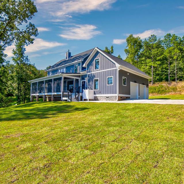 Exterior of Rafter B custom lakeside home