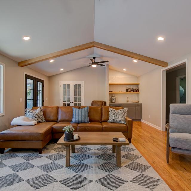 Living Room - Rafter B Construction